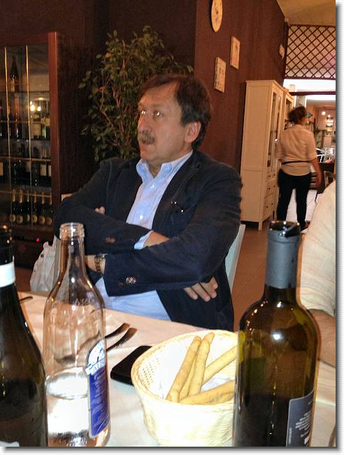 Clicca per scorrere le foto originali ingrandite